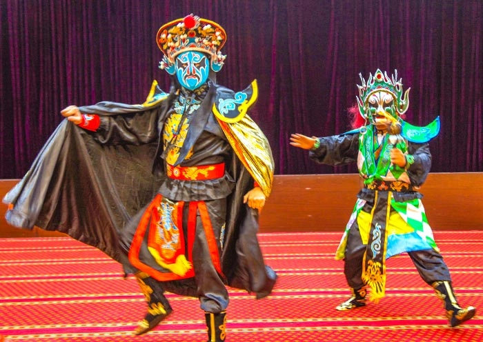 春节成都旅游穿衣指南｜天气、温差、城区与青城山怎么穿，一次讲透 🧳