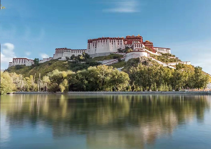 马来西亚两人去西藏旅游一次大概需要多少钱？跟团费用、机票、入藏函全面拆解